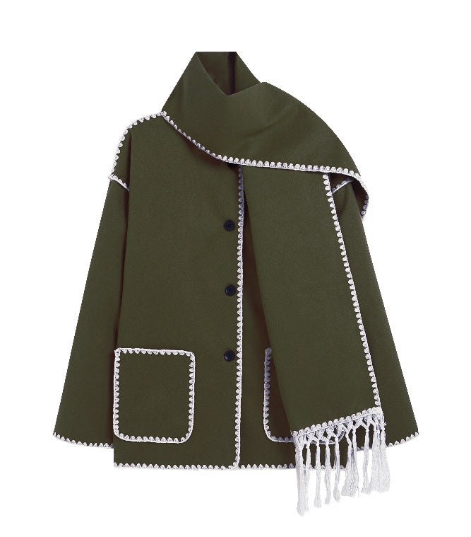 Manteau en laine avec écharpe