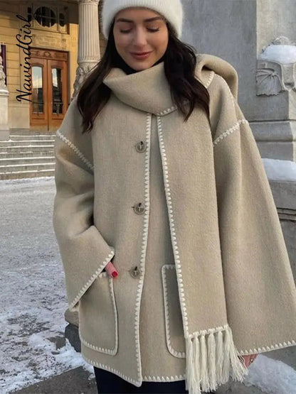 Manteau en laine avec écharpe